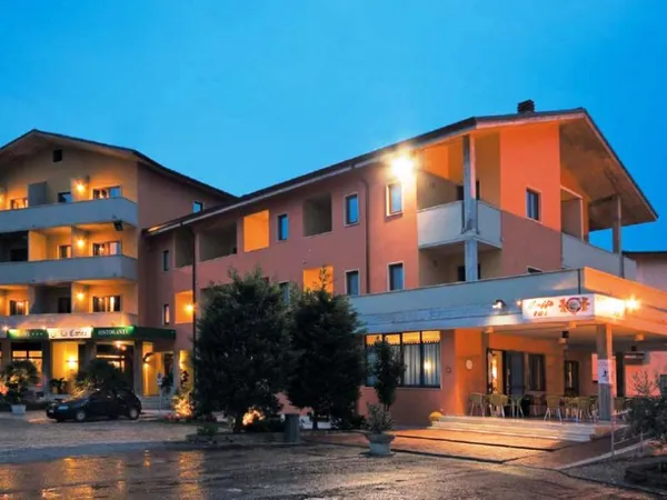 Hotel La Carica Italien