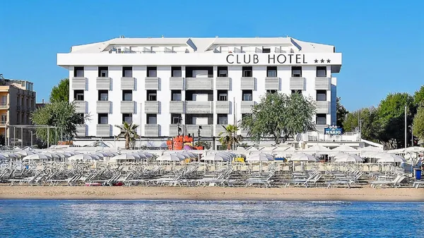 Club Hotel - TRAVELLING TO SUCCESS