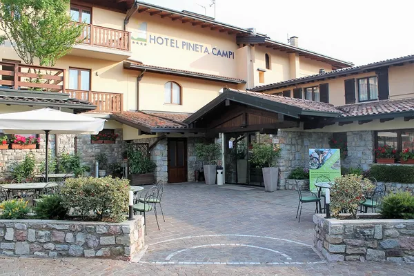 Hotel Pineta Campi Italien