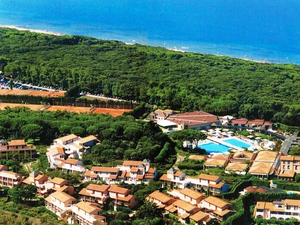 Garden Toscana Resort - TRAVELLING TO SUCCESS